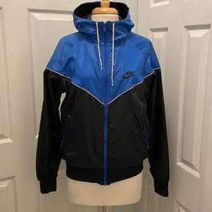 Vintage Nike Windbreaker~ Black & Royal Blue w/ Reflective Piping. Size M